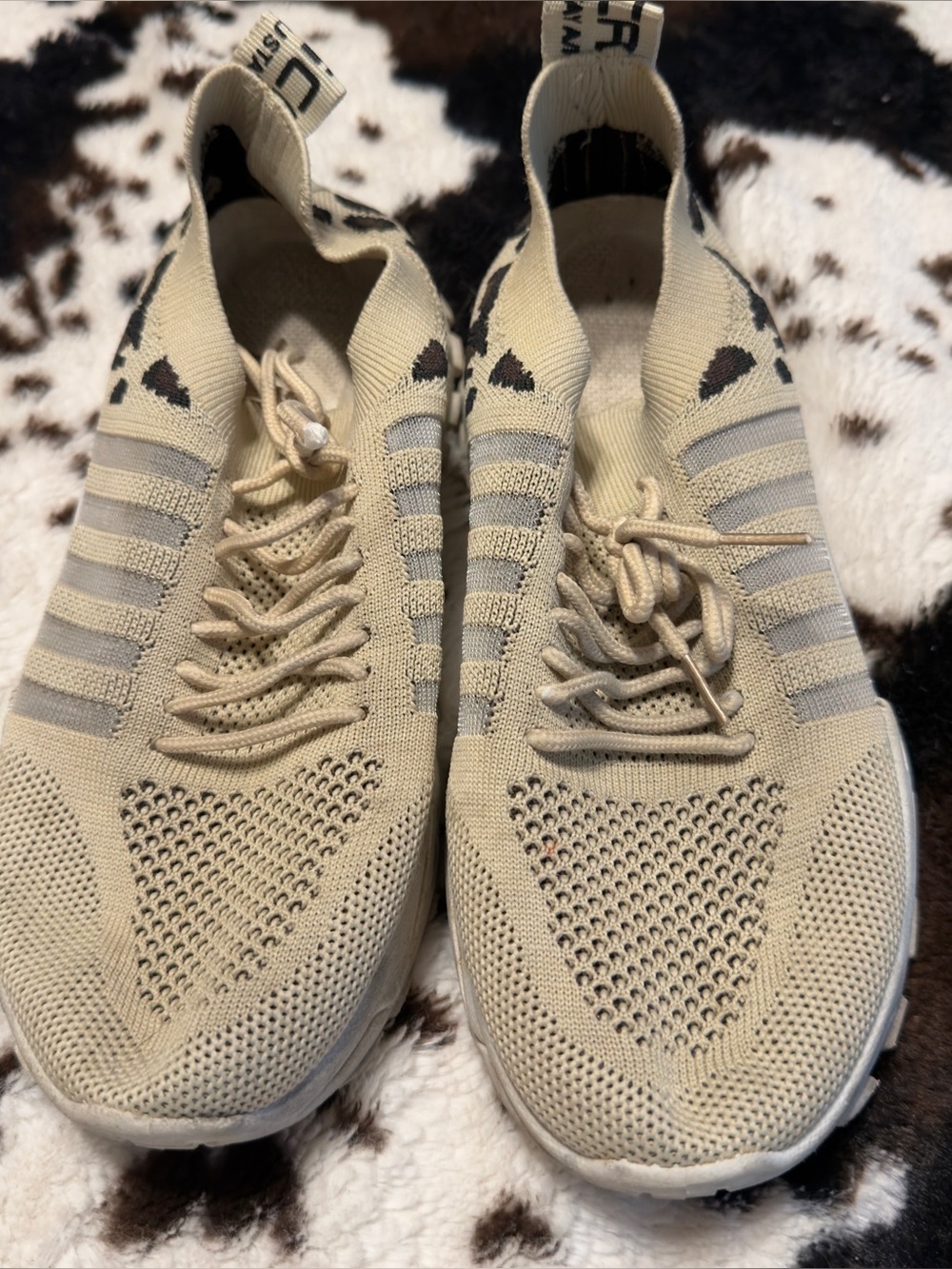 Women's Knit Slip-On Sneakers - Cream